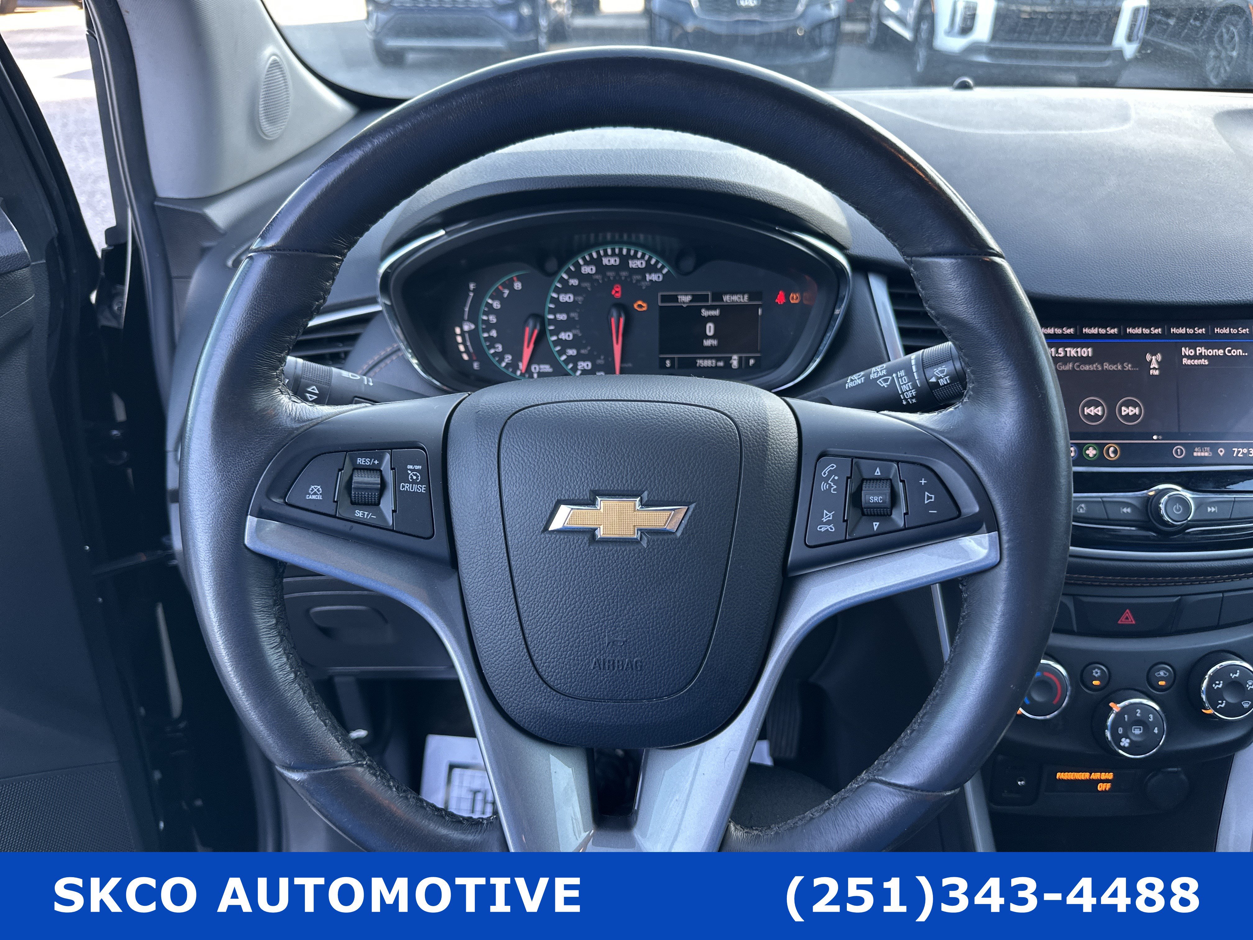 Used 2022 Chevrolet Trax LT w/ LT Convenience Package FWD image 18