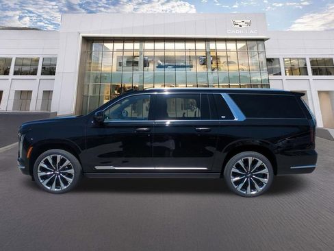 New 2026 Cadillac Escalade ESV Luxury w/ Touring Package AWD/4WD image 5