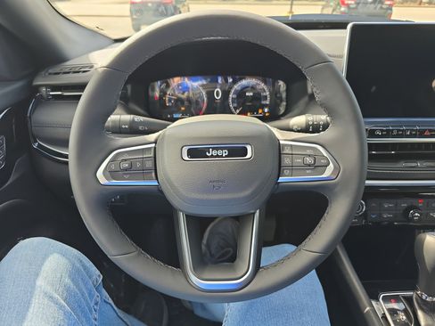 New 2025 Jeep Compass Limited w/ High Altitude Package image 21