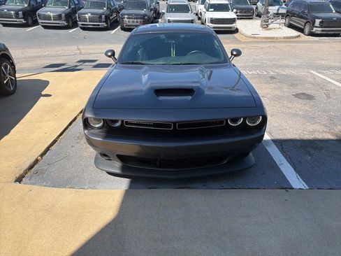 Used 2023 Dodge Challenger R/T RWD image 1