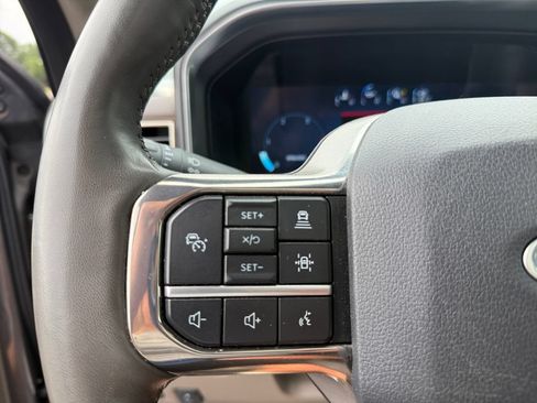Certified 2025 Ford F350 Platinum w/ Platinum Plus Package AWD/4WD image 23