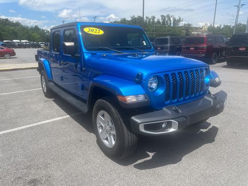 Used 2022 Jeep Gladiator Sport AWD/4WD image 5