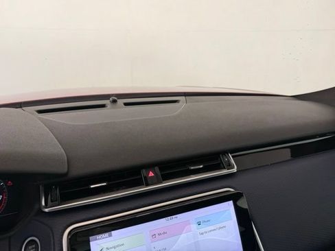 Used 2018 Land Rover Range Rover Velar R-Dynamic SE AWD/4WD image 32