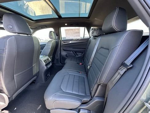 New 2026 Volkswagen Atlas Cross Sport SEL R-Line AWD/4WD image 28