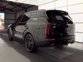 Used 2022 Kia Telluride SX w/ Nightfall Edition Package AWD/4WD image 4
