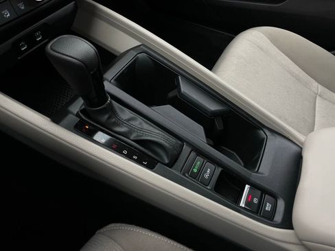 Certified 2025 Honda Accord SE image 19