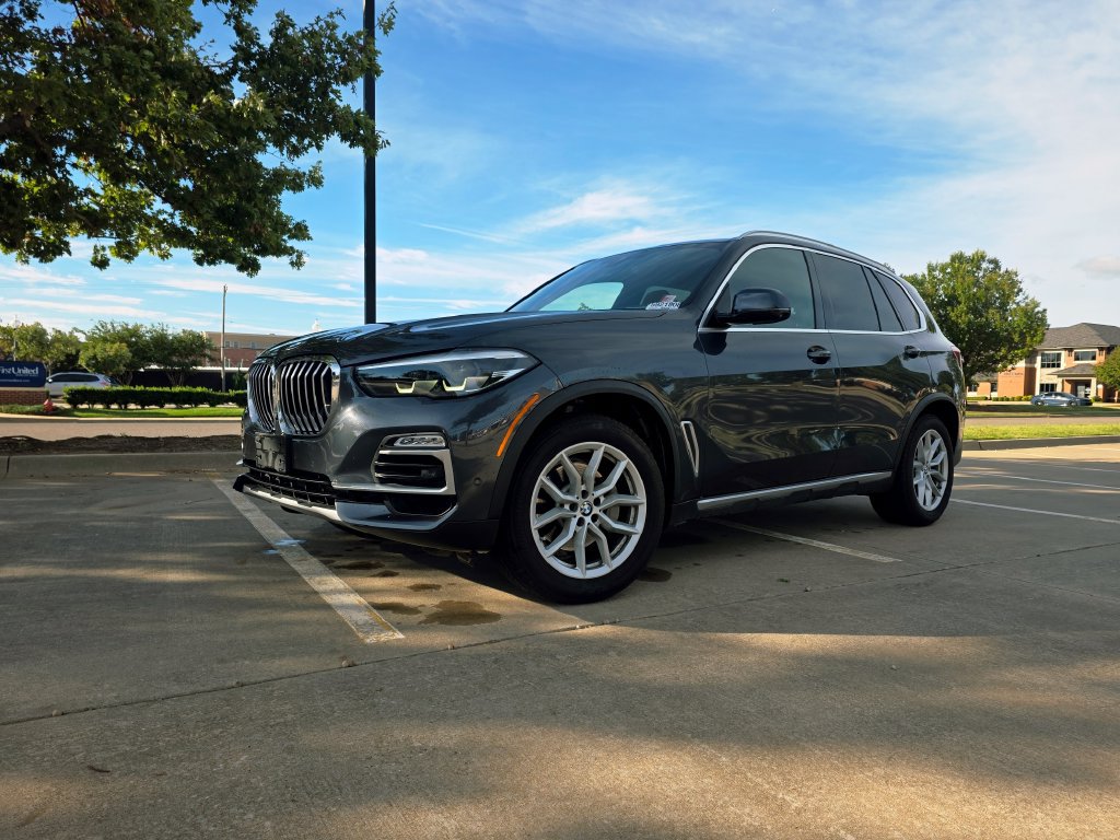 Used 2019 BMW X5 xDrive40i w/ Premium Package 2 AWD/4WD image 1