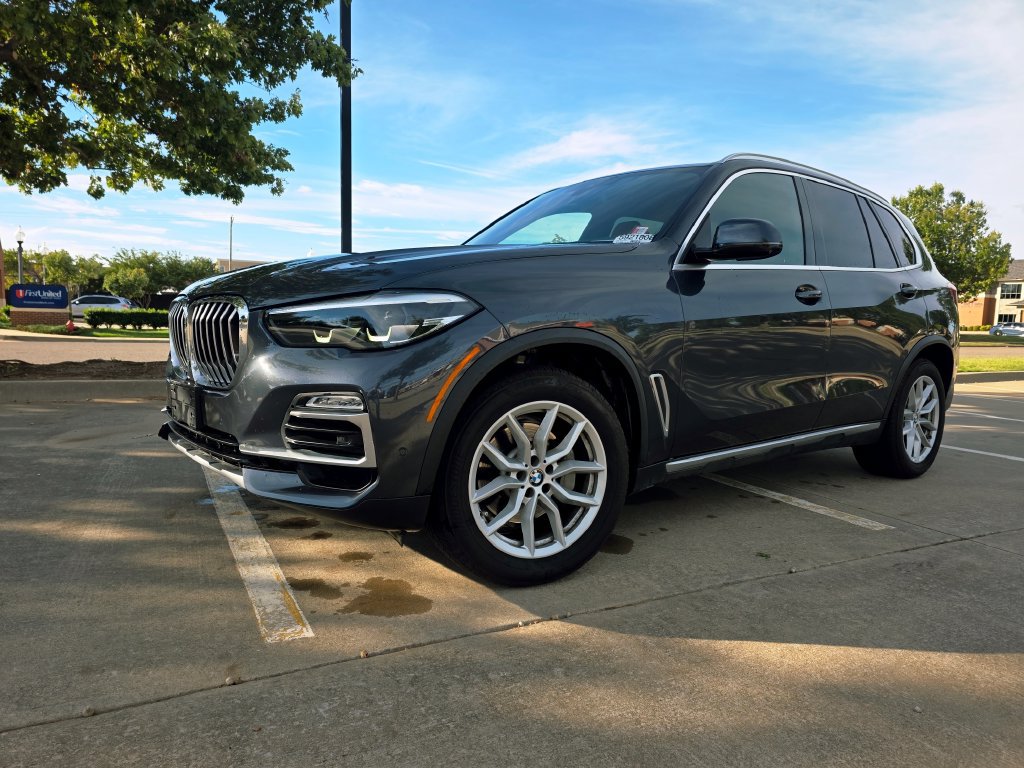 Used 2019 BMW X5 xDrive40i w/ Premium Package 2 AWD/4WD image 2