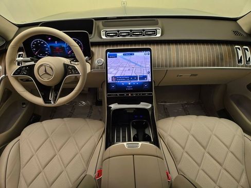 Used 2024 Mercedes-Benz Maybach S 580 4MATIC image 23