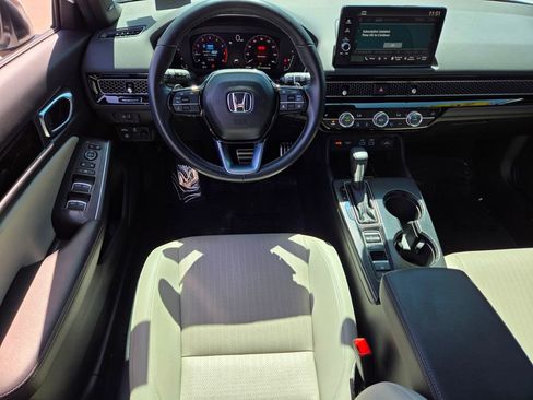 Used 2024 Honda Civic Sport Touring image 10