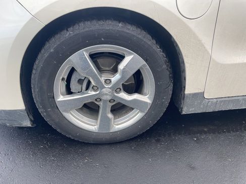 Used 2013 Chevrolet Volt Premium w/ Premium Trim Package image 9