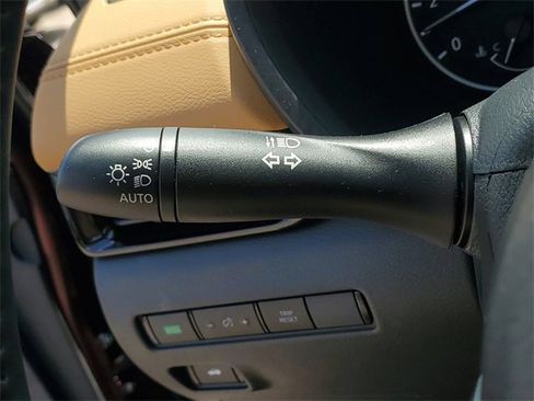 New 2025 Nissan Sentra SV w/ SV Premium Package image 11