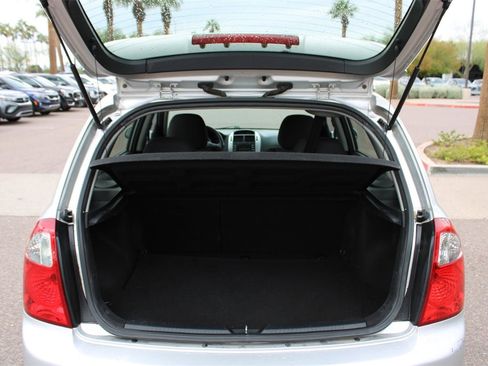 Used 2009 Kia Spectra5 SX image 11