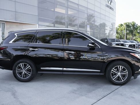 Certified 2018 INFINITI QX60 FWD w/ Premium Plus Package image 11