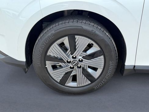Used 2025 Nissan Murano SL AWD/4WD image 9