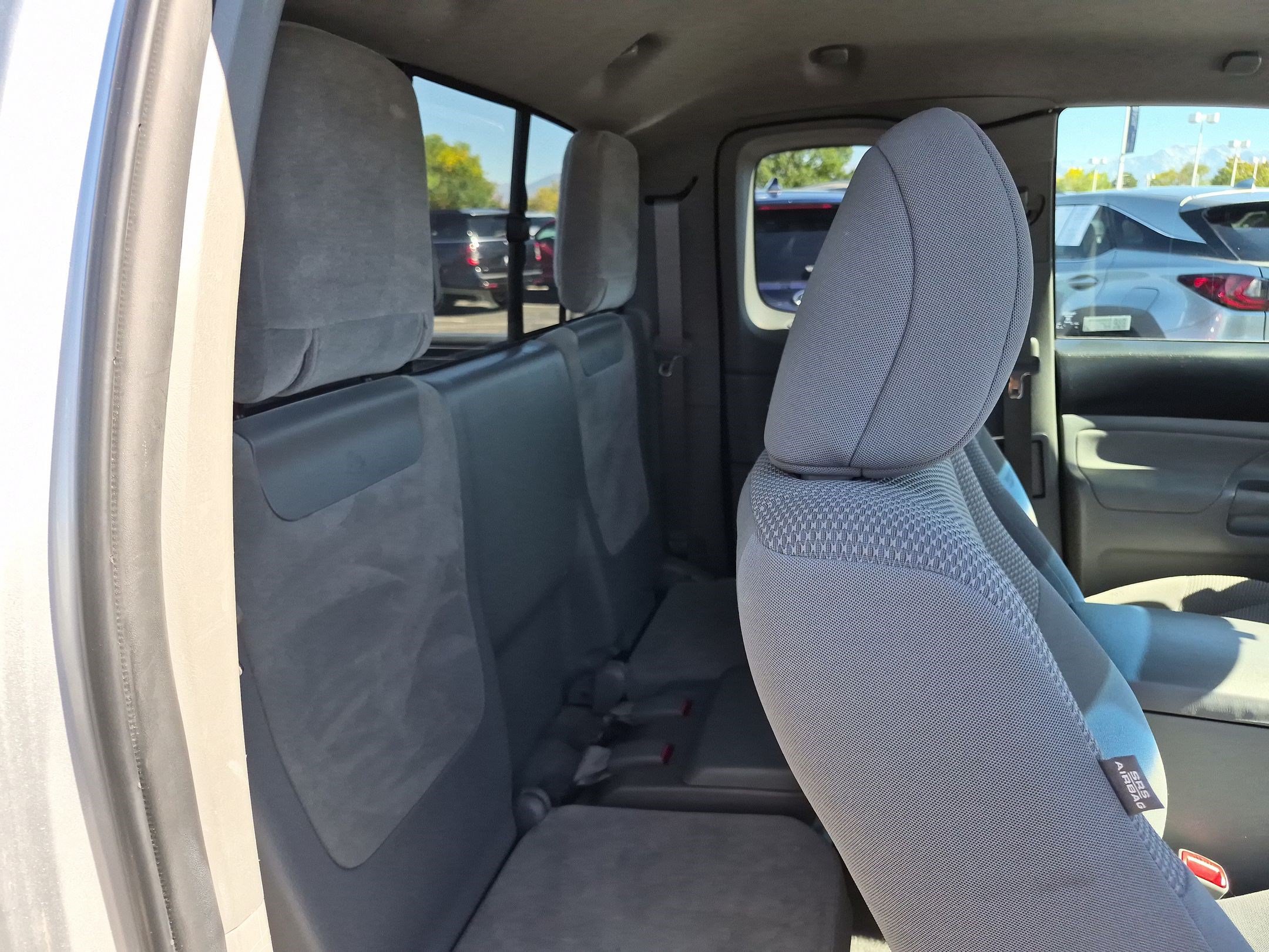 Used 2011 Toyota Tacoma 4x4 Access Cab w/ Convenience Pkg image 33