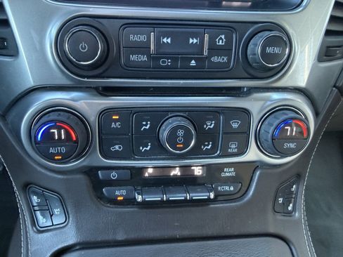 Used 2015 Chevrolet Suburban LTZ image 28