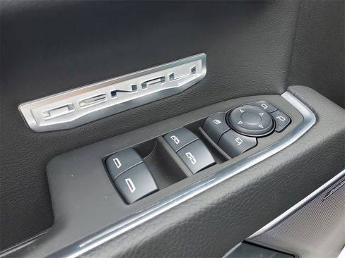 Certified 2025 GMC Sierra 1500 Denali w/ Denali Reserve Package image 24