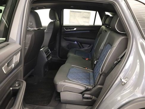 New 2026 Volkswagen Atlas Cross Sport SEL Premium R-Line AWD/4WD image 38