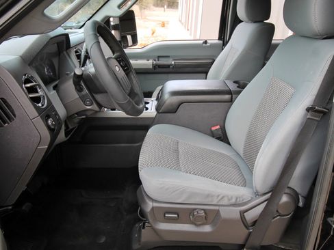 Used 2016 Ford F350 XLT w/ XLT Value Package image 23