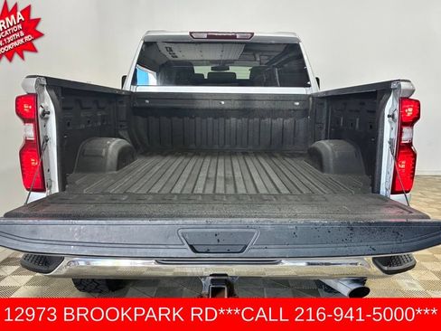 Used 2022 Chevrolet Silverado 2500 LT w/ Convenience Package AWD/4WD image 17