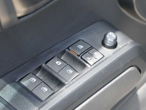 Used 2023 Toyota Tacoma SR AWD/4WD image 18