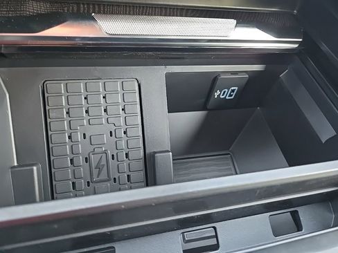 New 2025 Ford F250 Platinum image 18