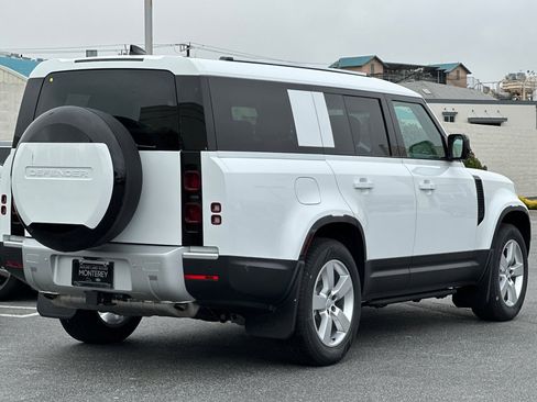 New 2025 Land Rover Defender 130 S image 5