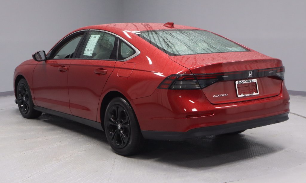 Used 2023 Honda Accord EX image 5