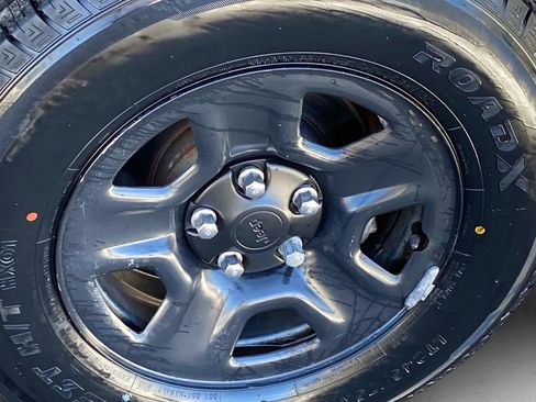 Used 2020 Jeep Wrangler Unlimited Sport image 29