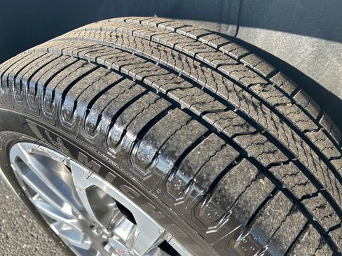 Certified 2023 GMC Acadia Denali w/ Denali Ultimate Package image 15