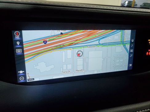 Used 2020 Lexus LS 500 w/ Accessory Package (Z2) RWD image 29