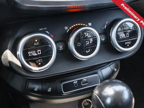 Used 2017 FIAT 500X Lounge w/ Advanced Safety Package FWD image 18