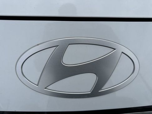 Used 2025 Hyundai Elantra SEL FWD image 10