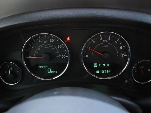 Used 2017 Jeep Wrangler Unlimited Sport image 7