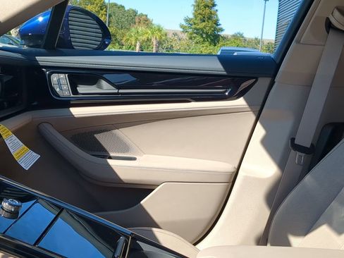 New 2026 Porsche Panamera image 23