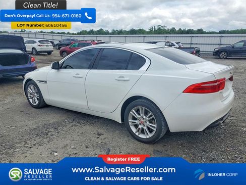 Used 2018 Jaguar XE Premium AWD/4WD image 3