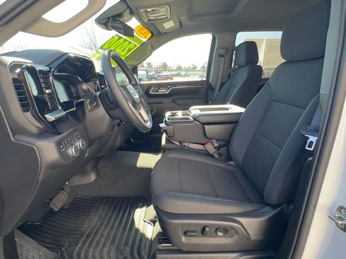 Used 2026 GMC Sierra 1500 Elevation image 14