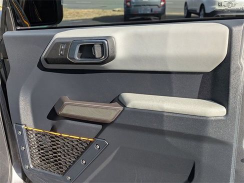Used 2023 Ford Bronco Badlands image 37