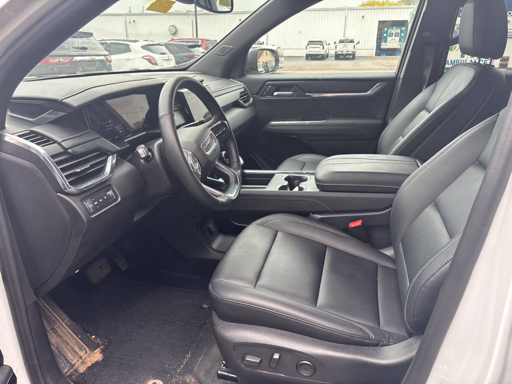 Used 2024 GMC Acadia Elevation AWD/4WD image 11