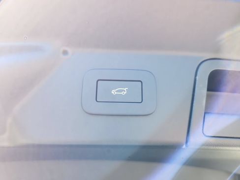 New 2026 Land Rover Range Rover Velar S AWD/4WD image 14