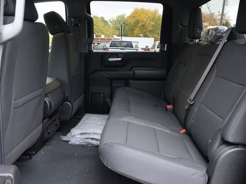 New 2026 Chevrolet Silverado 2500 Custom w/ Custom Value Package image 14