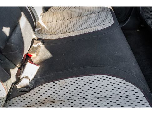 Used 2011 GMC Terrain SLE image 27