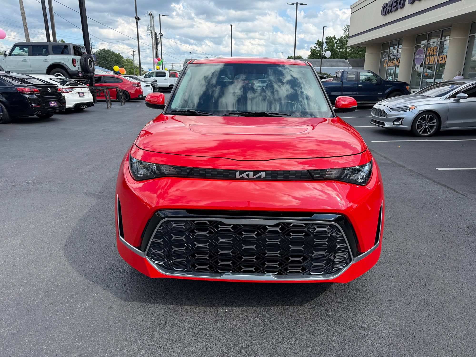 Used 2023 Kia Soul GT-Line FWD image 2