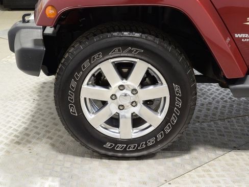 Used 2013 Jeep Wrangler Unlimited Sahara w/ Max Tow Pkg AWD/4WD image 35
