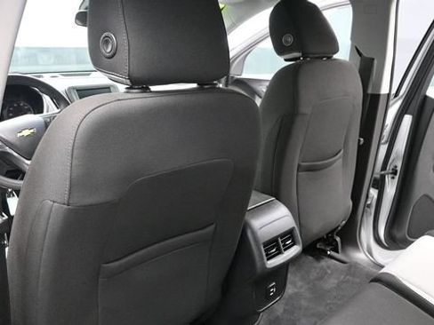 Used 2021 Chevrolet Equinox LS AWD/4WD image 24