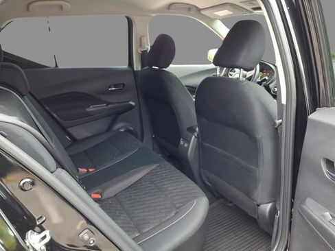 Certified 2024 Nissan Kicks SV FWD image 11