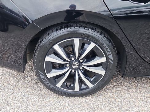 Certified 2023 Honda Civic EX-L image 9