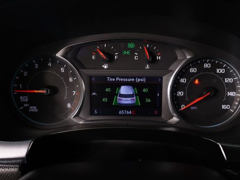 Used 2023 Chevrolet Traverse RS image 4