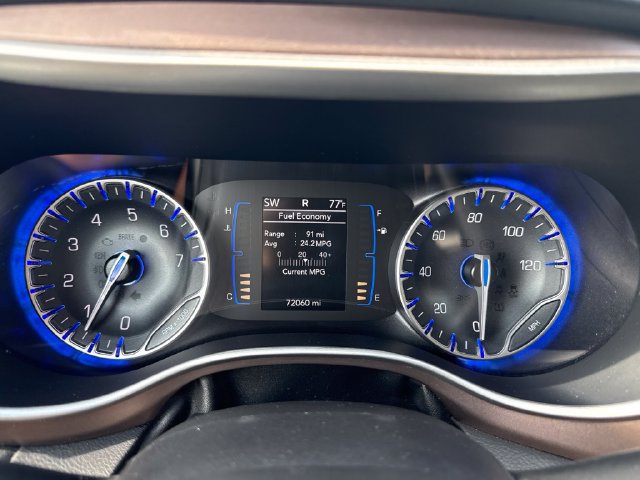 Used 2023 Chrysler Voyager LX FWD image 29